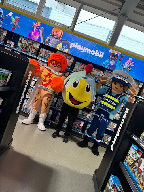 VEDES Plus Playmobil im Showroom